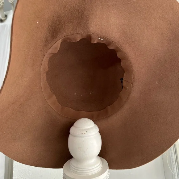 BEBE Brown Women's felt Floppy fedora Hat - Picture 3 of 6